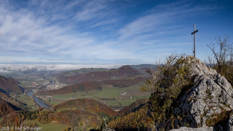 Ternberg, Kreuzmauer 07. November 2021.jpg